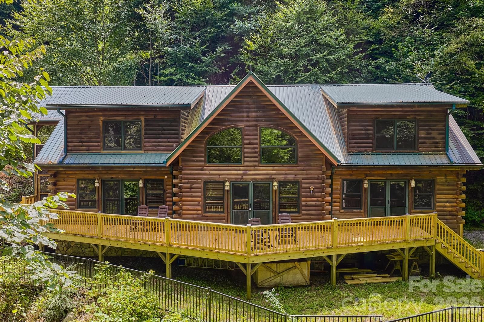 1482 Howard Moore Road, Hot Springs, NC 28743