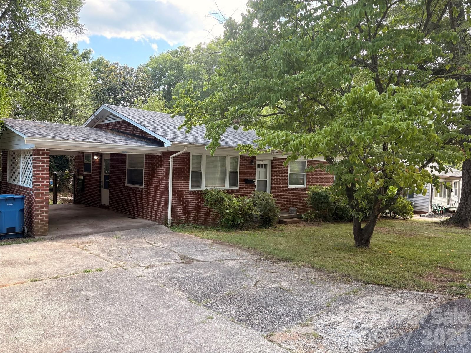 725 5th Avenue, Hickory, NC 28602 - Photo 2
