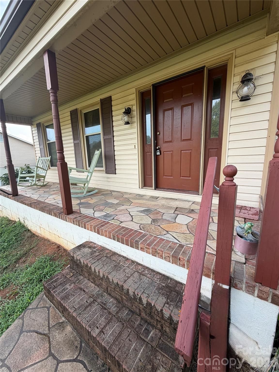 123 Valley Oaks Drive, Advance, NC 27006 - Photo 2