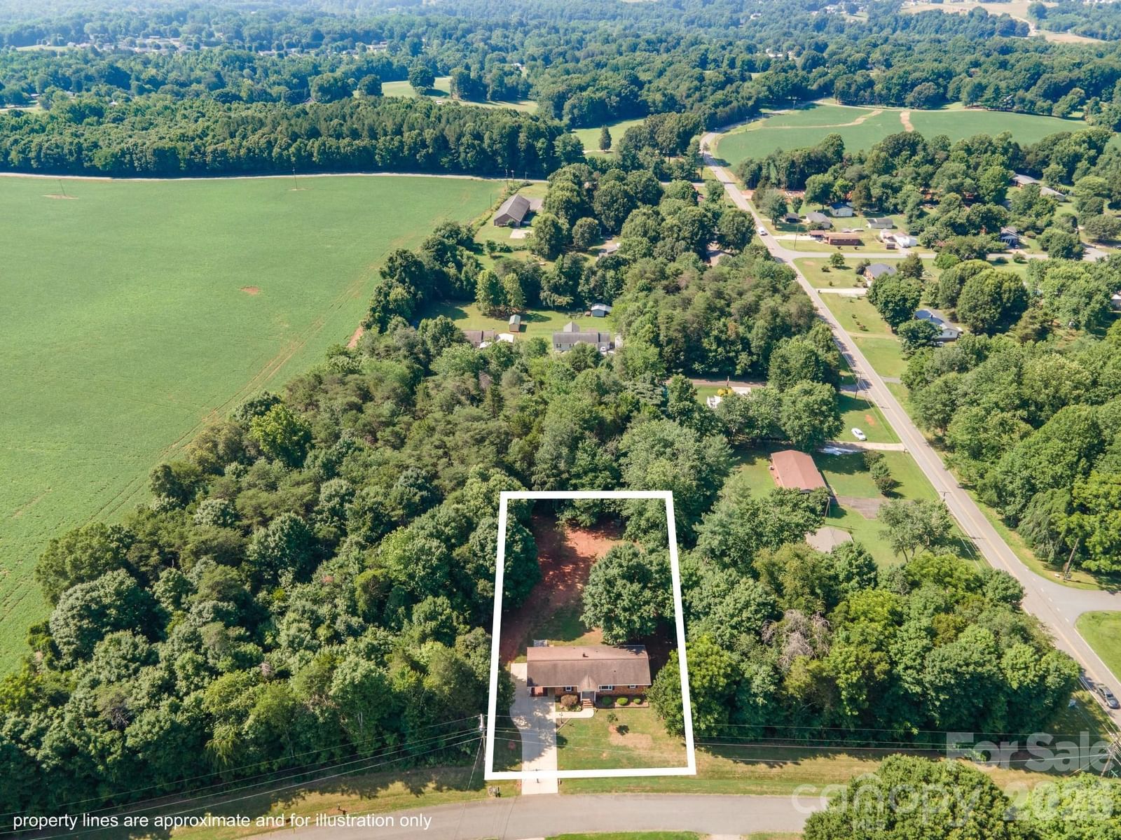 112 Summers Farm Road, Statesville, NC 28625 - Photo 2
