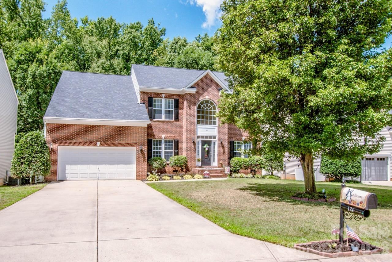 121 Crimson Orchard Drive, Mooresville, NC 28115 - Photo 2
