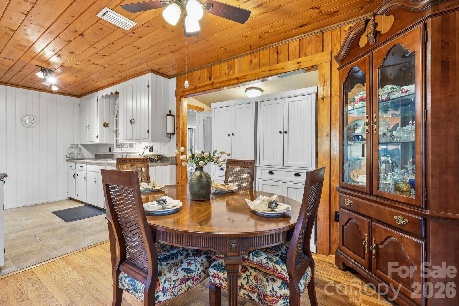 313 Walker Road, Waynesville, NC 28786 - Photo 5