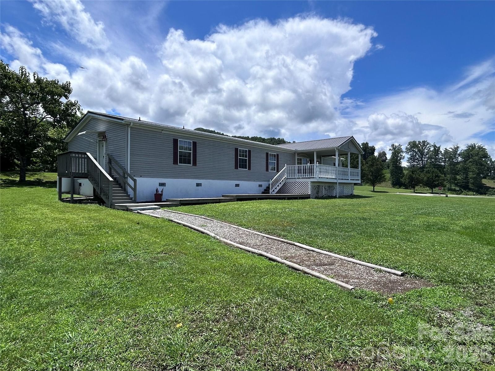 755 Fairview Loop, Hot Springs, NC 28743 - Photo 2