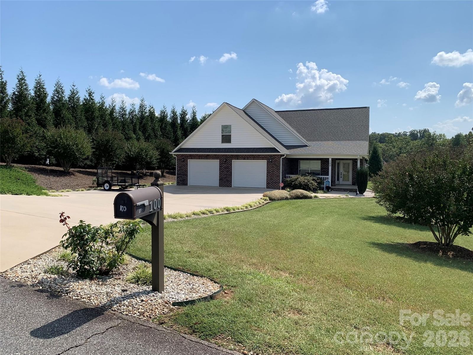 100 Rivercliff Drive, Hudson, NC 28638