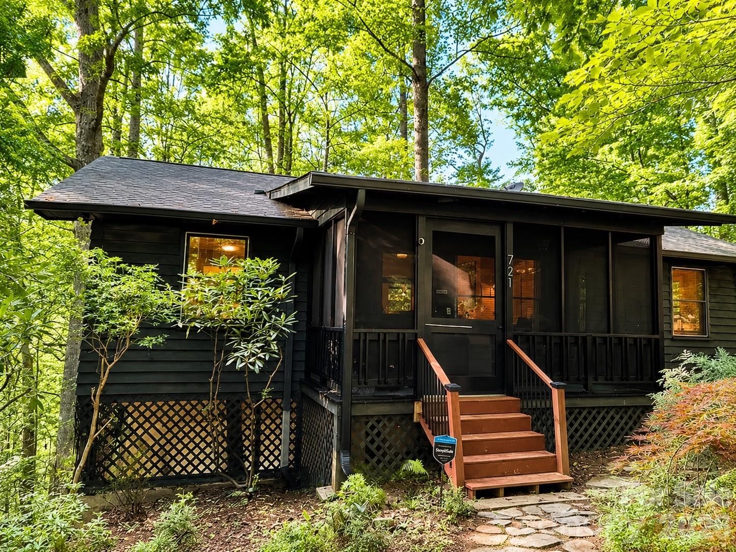 721 Bear Creek Lane, Saluda, NC 28773