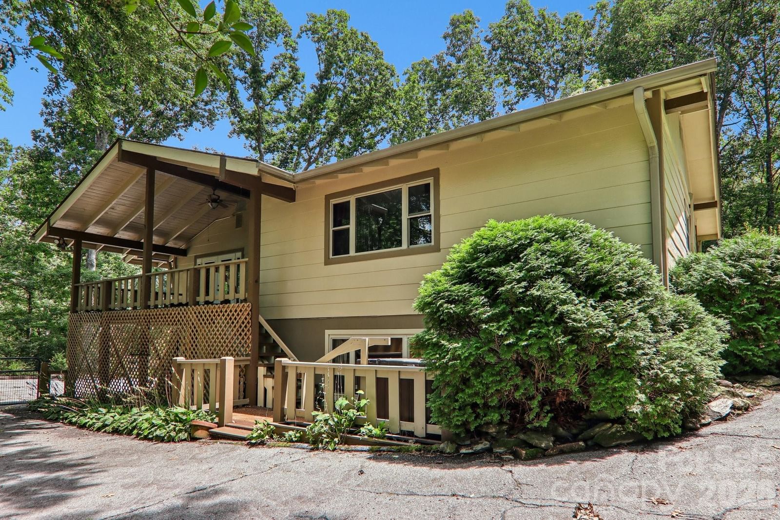 3 Edelweiss Drive, Horse Shoe, NC 28742