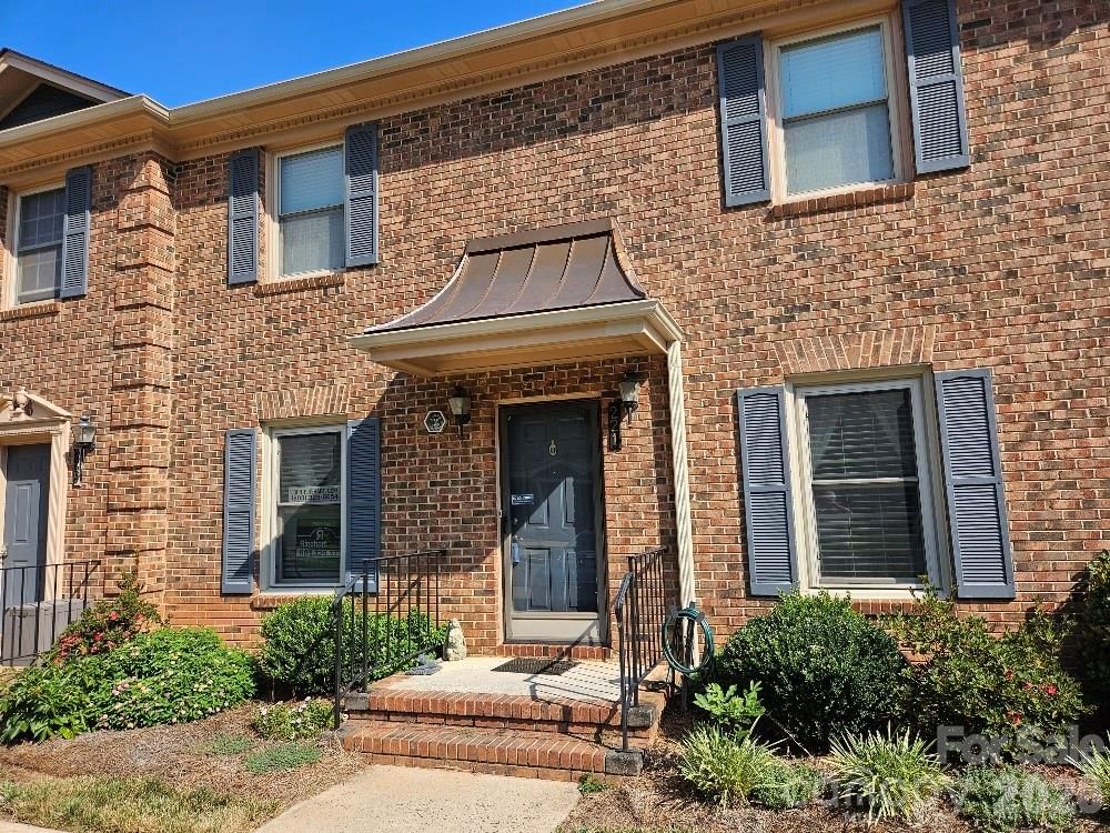 Property at 221 Pointe Circle, Rock Hill, SC 29732