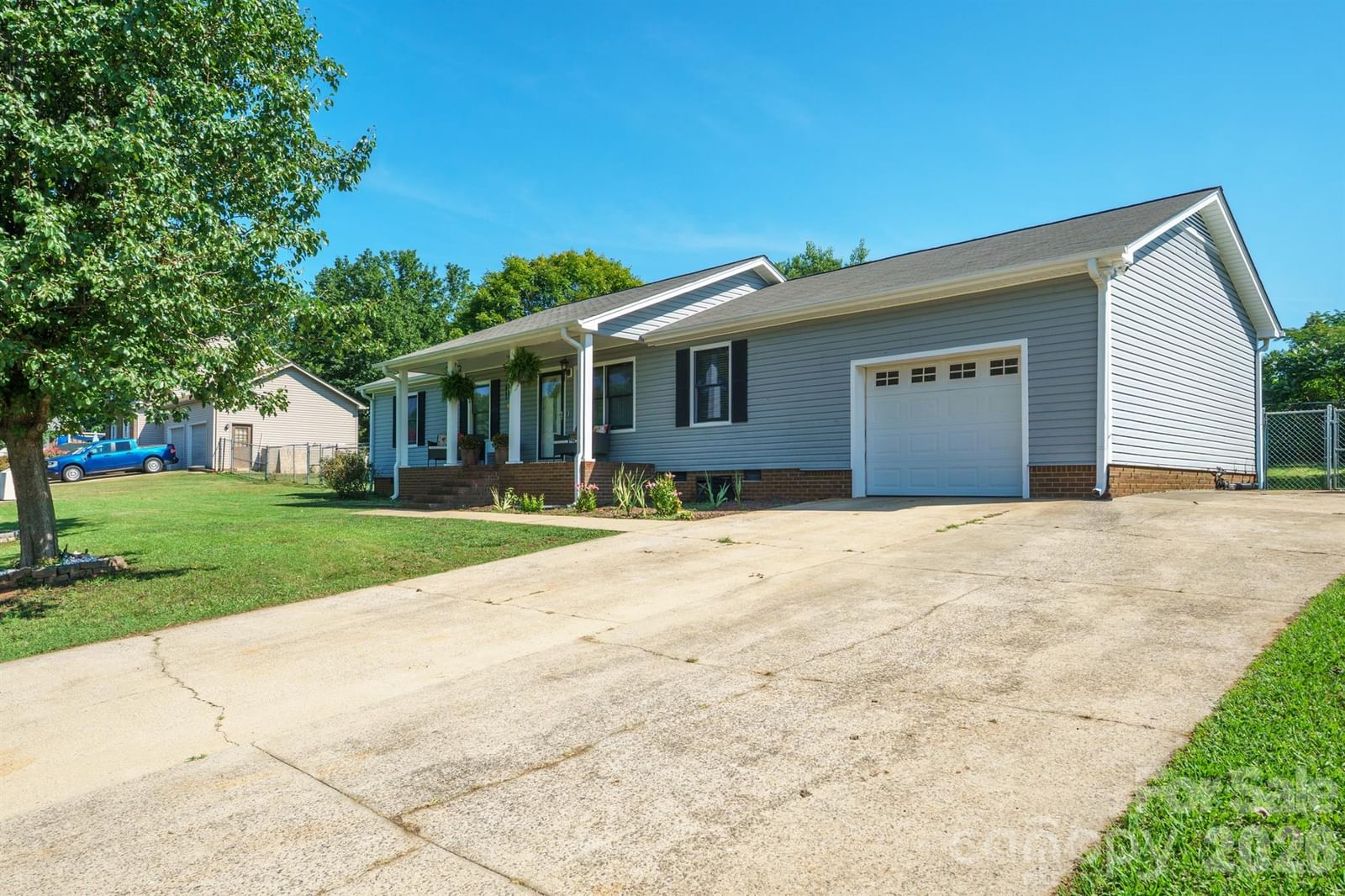 2384 Country Hollow Road, Conover, NC 28613 - Photo 2