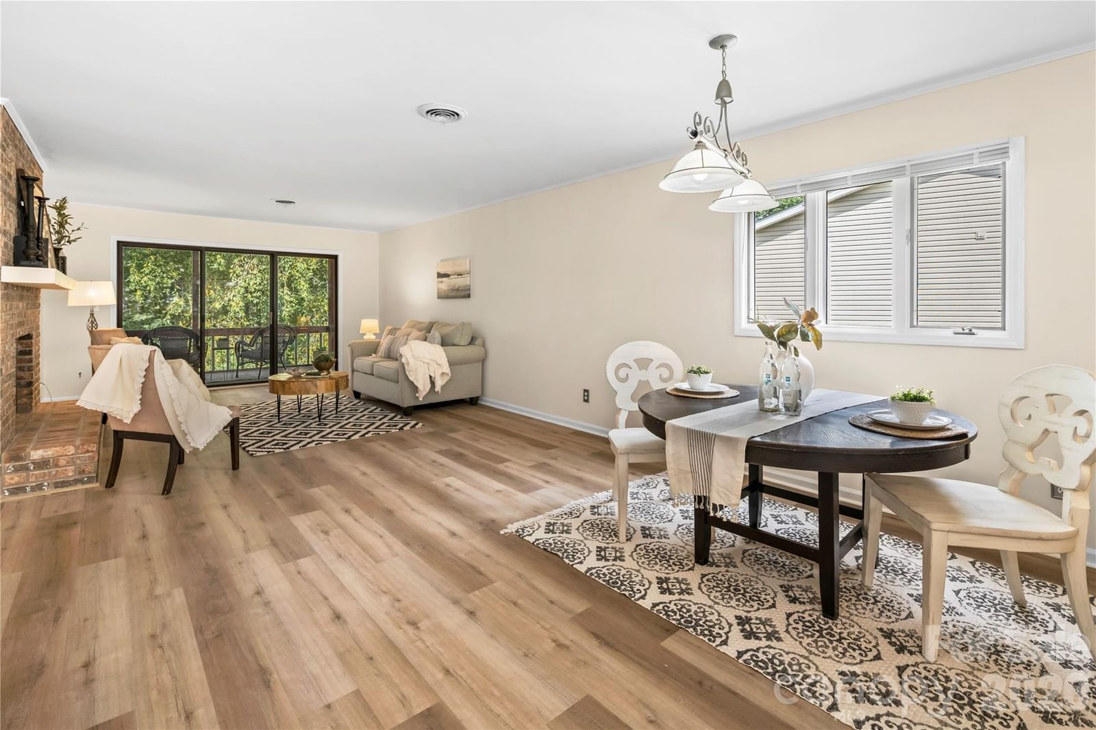 181 Britton Creek Court, Hendersonville, NC 287891 - Photo 2