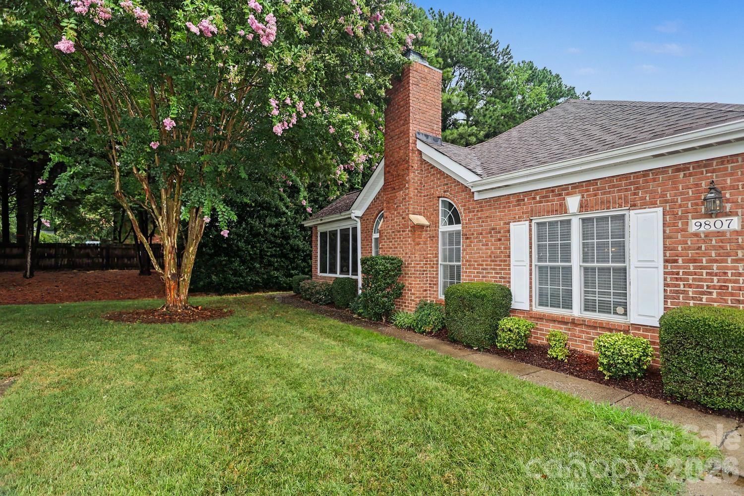 9807 Whispering Willow Court, Charlotte, NC 28210 - Photo 3