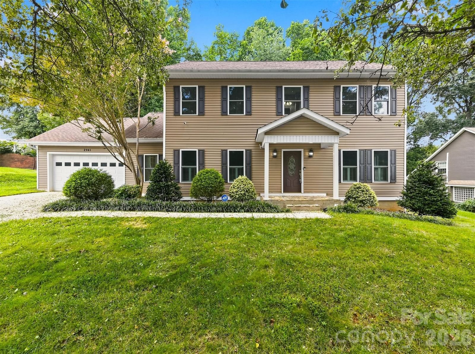 2941 8th Street Court, Hickory, NC 28601 - Photo 2