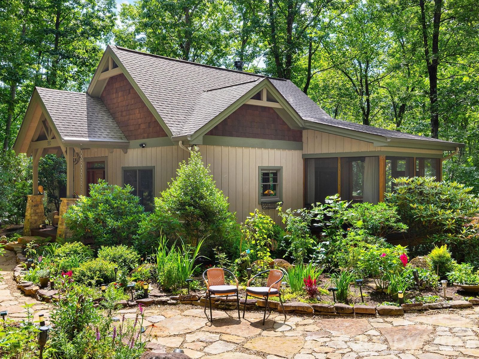 352 Celo Cove Drive #18, Burnsville, NC 28714 - Photo 4