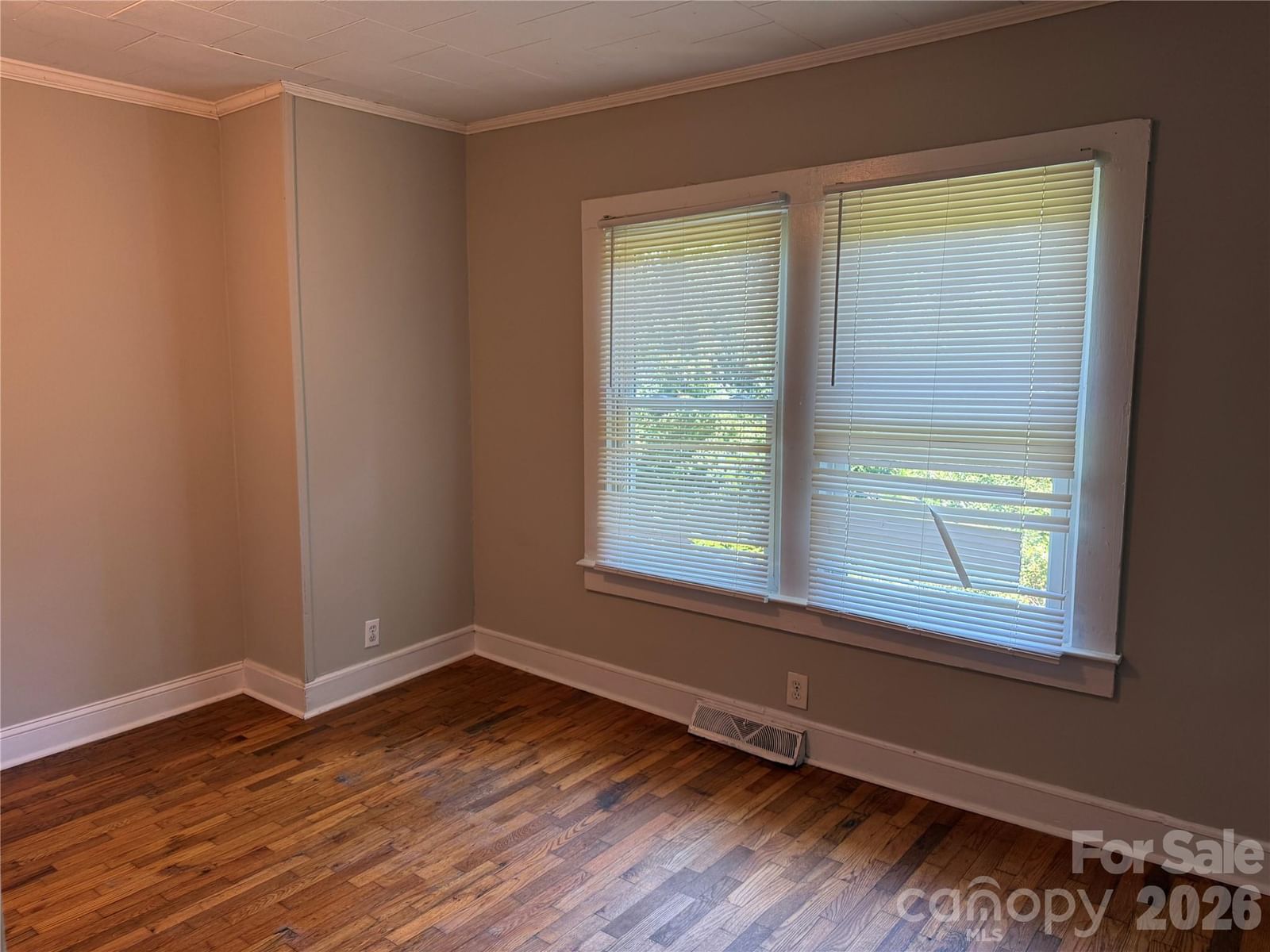 514 Avon Street, Gastonia, NC 28054 - Photo 2