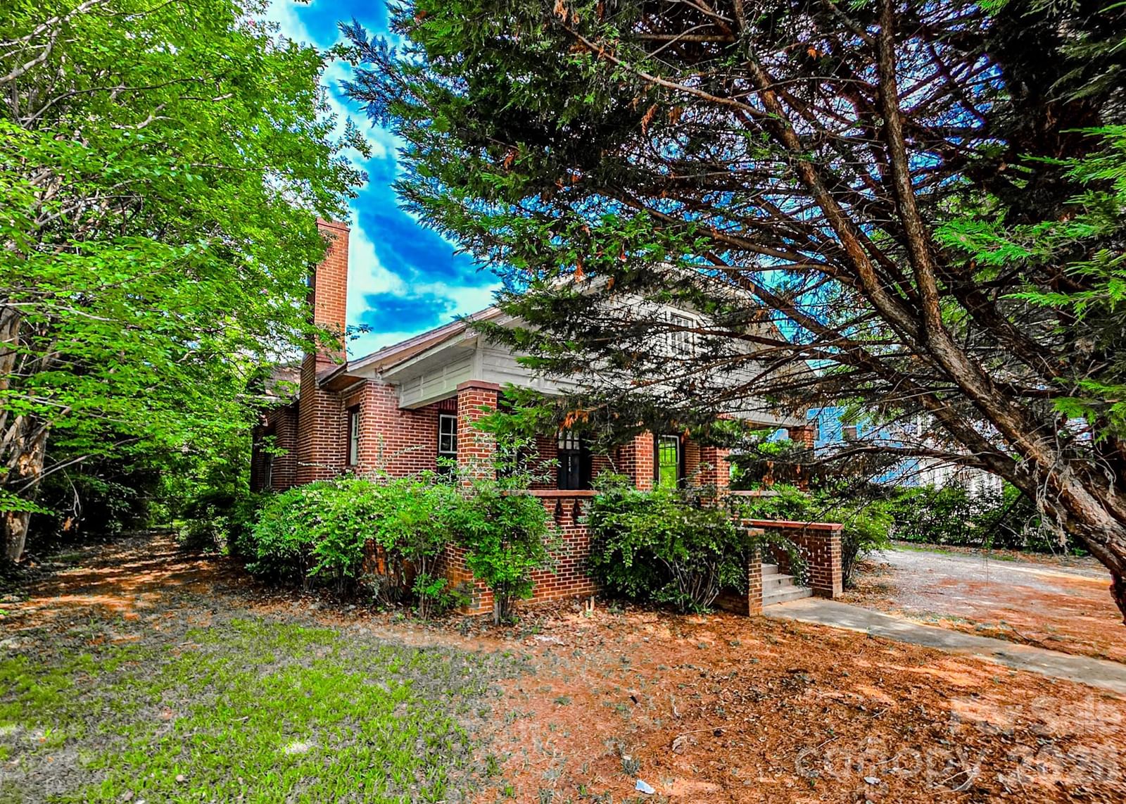154 Broadway Street, Forest City, NC 28043 - Photo 2