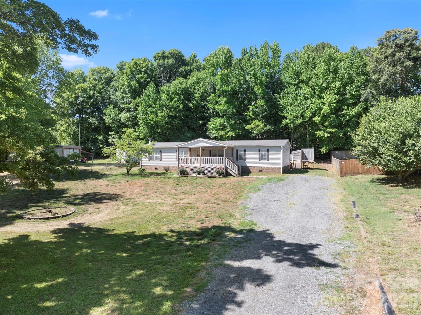 199 Sable Lane, Thomasville, NC 27360 - Photo 2
