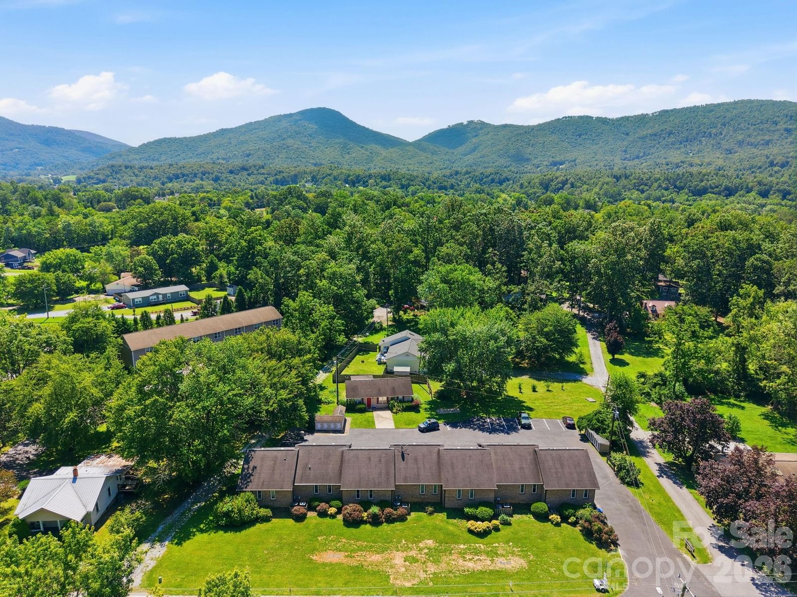 5 Country Gardens Drive, Fletcher, NC 28732 - Photo 2