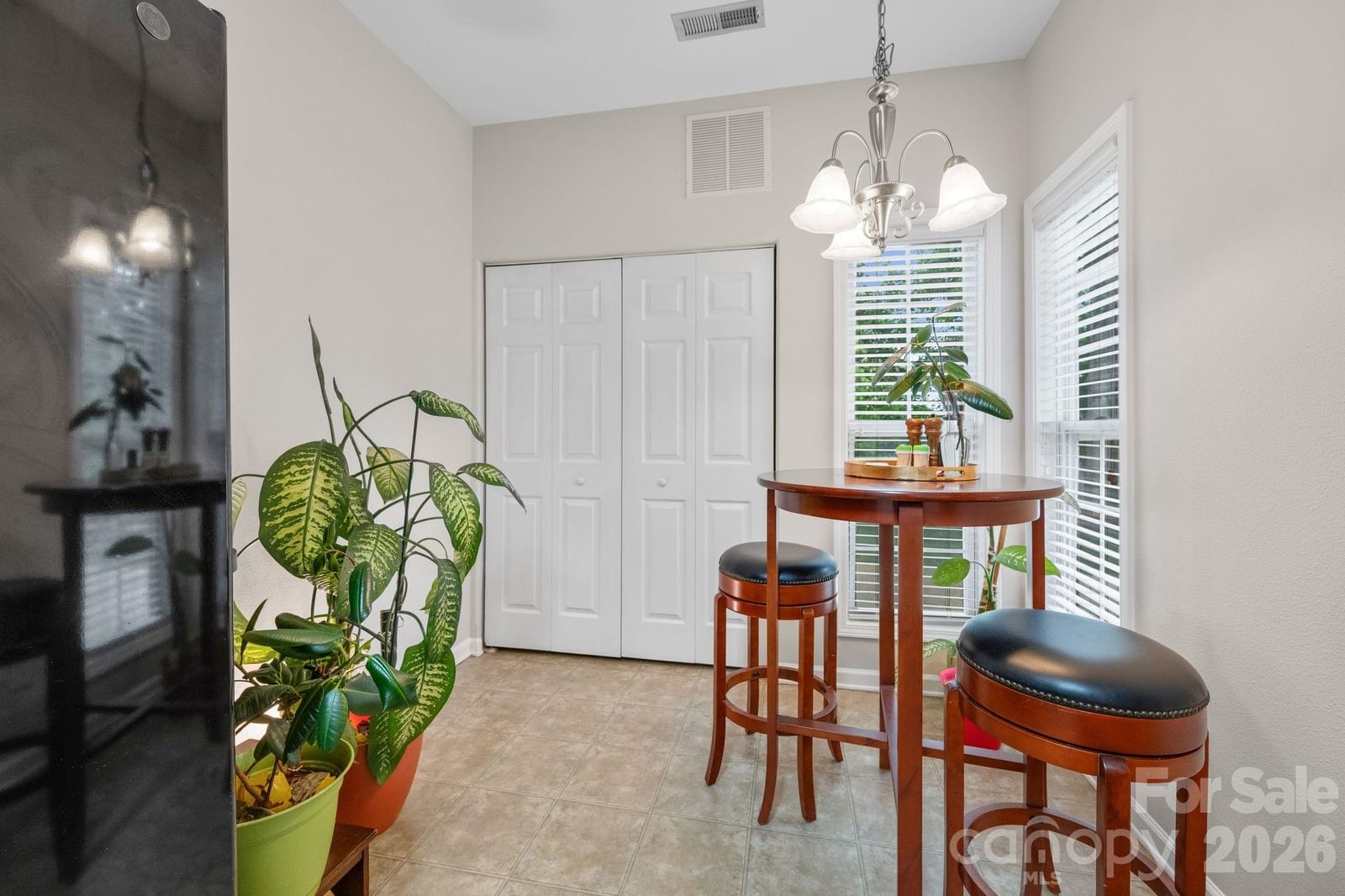 5757 Fox Ridge Lane, Winston Salem, NC 27104 - Photo 5