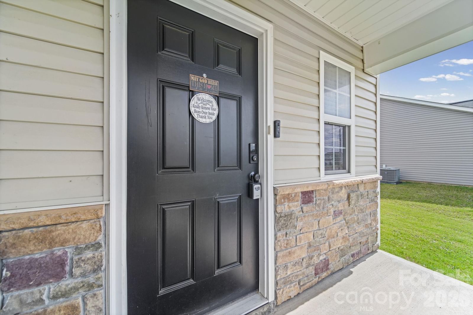 282 Aubrey Woods Drive, Kings Mountain, NC 28086 - Photo 5