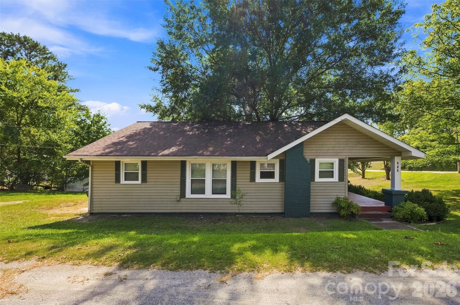 505 Battleground Avenue, Kings Mountain, NC 28086 - Photo 5