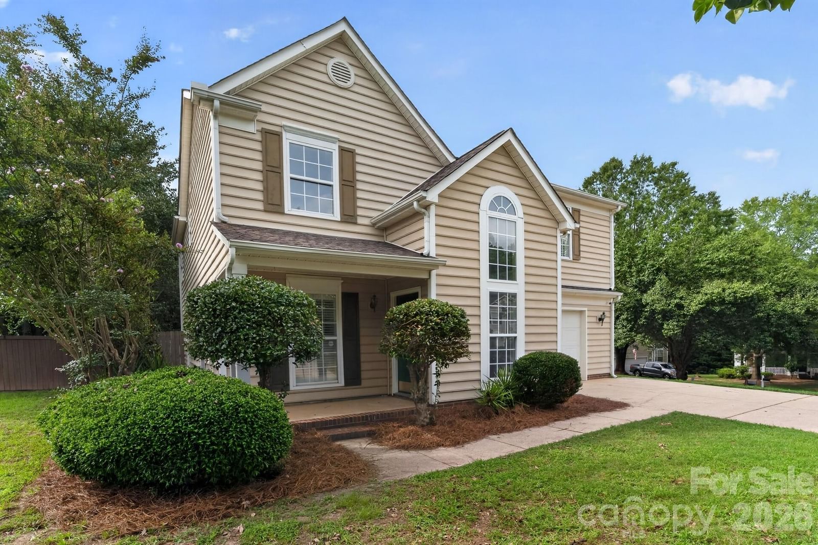 8220 Upsall Court, Charlotte, NC 28215 - Photo 2