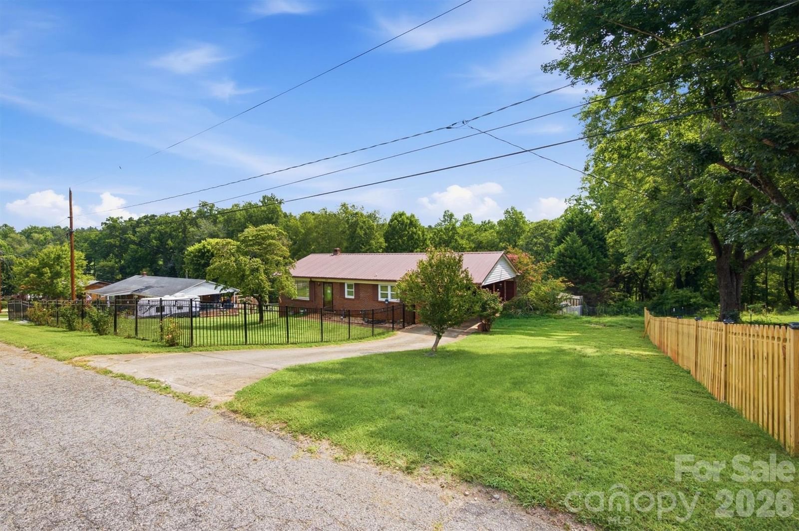 1082 Maple Street, Granite Falls, NC 28630 - Photo 4