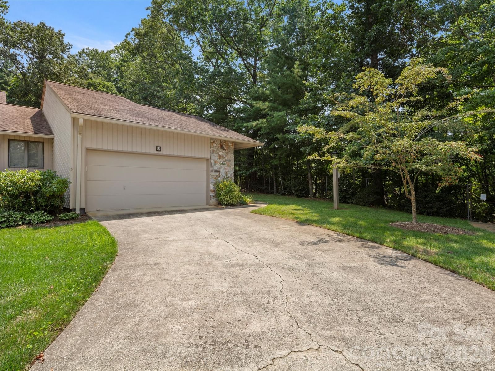 132 Cloverleaf Lane, Asheville, NC 28803 - Photo 2