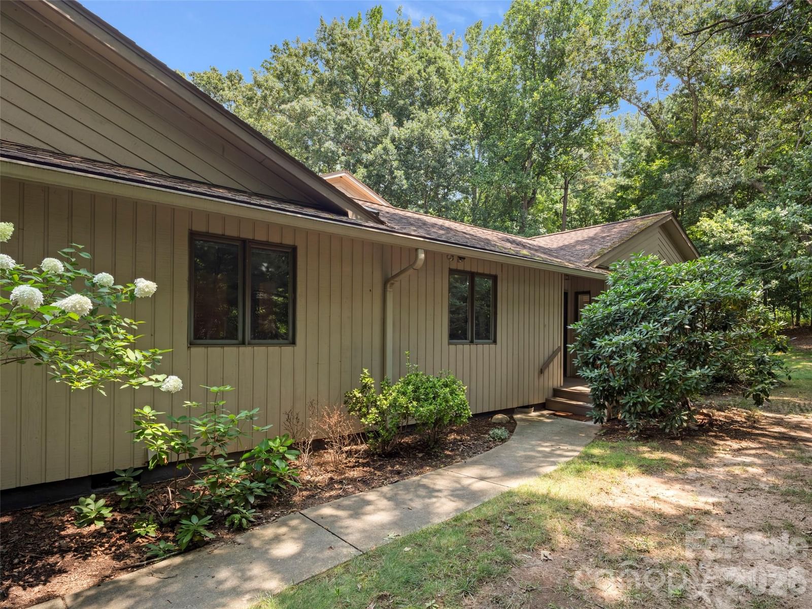 132 Cloverleaf Lane, Asheville, NC 28803 - Photo 4
