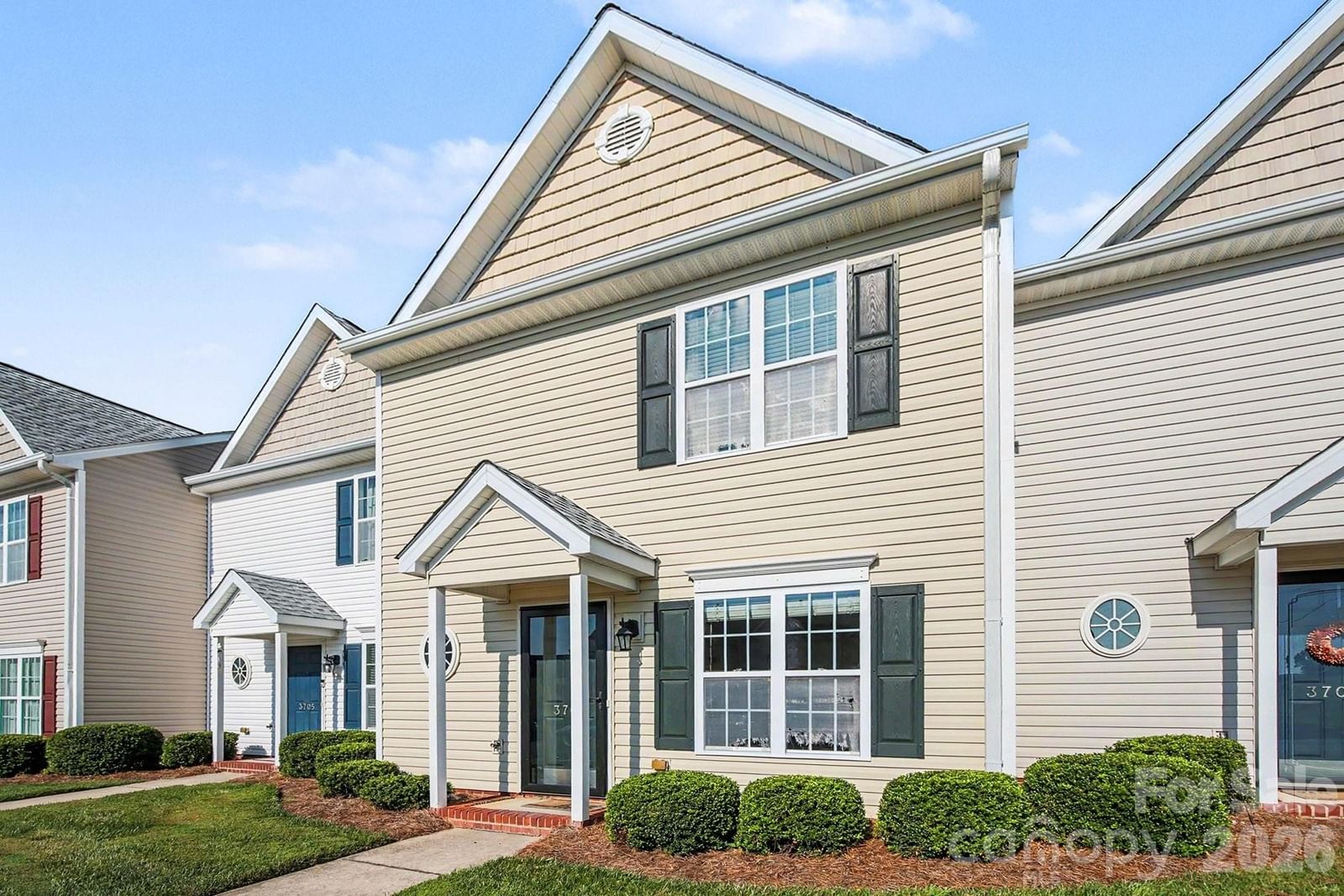 3707 Spanish Peak Drive, High Point, NC 27265