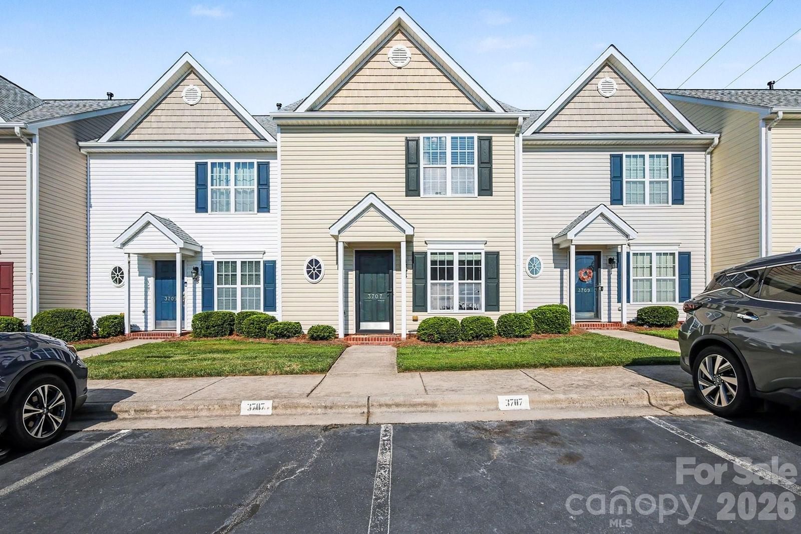 3707 Spanish Peak Drive, High Point, NC 27265 - Photo 2