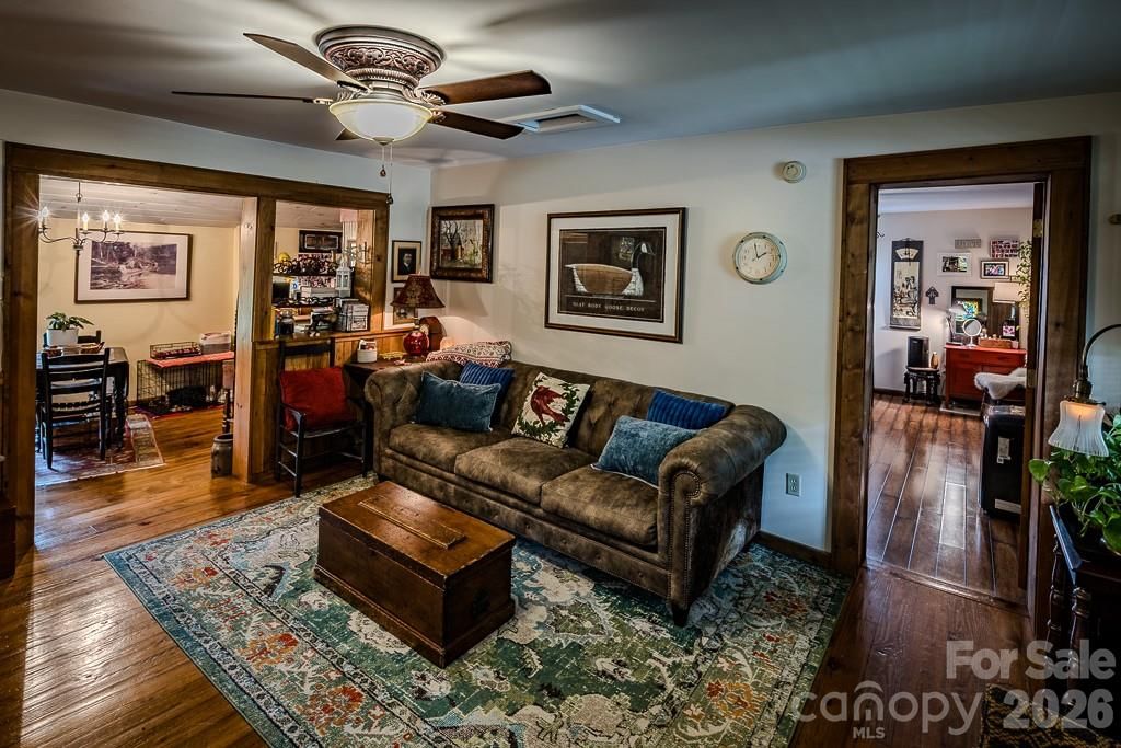 5950 US 19e Highway, Newland, NC 28657 - Photo 4