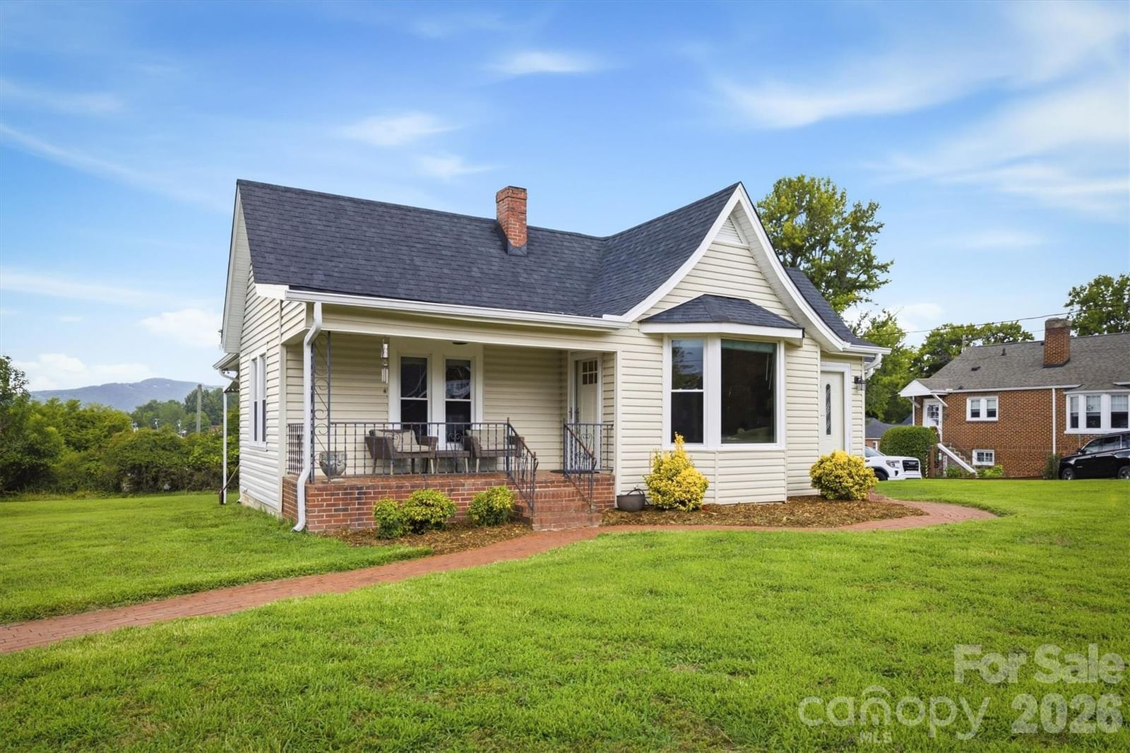 513 Bouchard Avenue, Valdese, NC 28690 - Photo 2