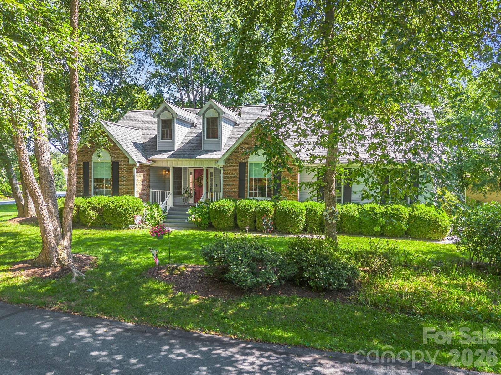 9 Kingfisher Lane, Mills River, NC 28759 - Photo 2