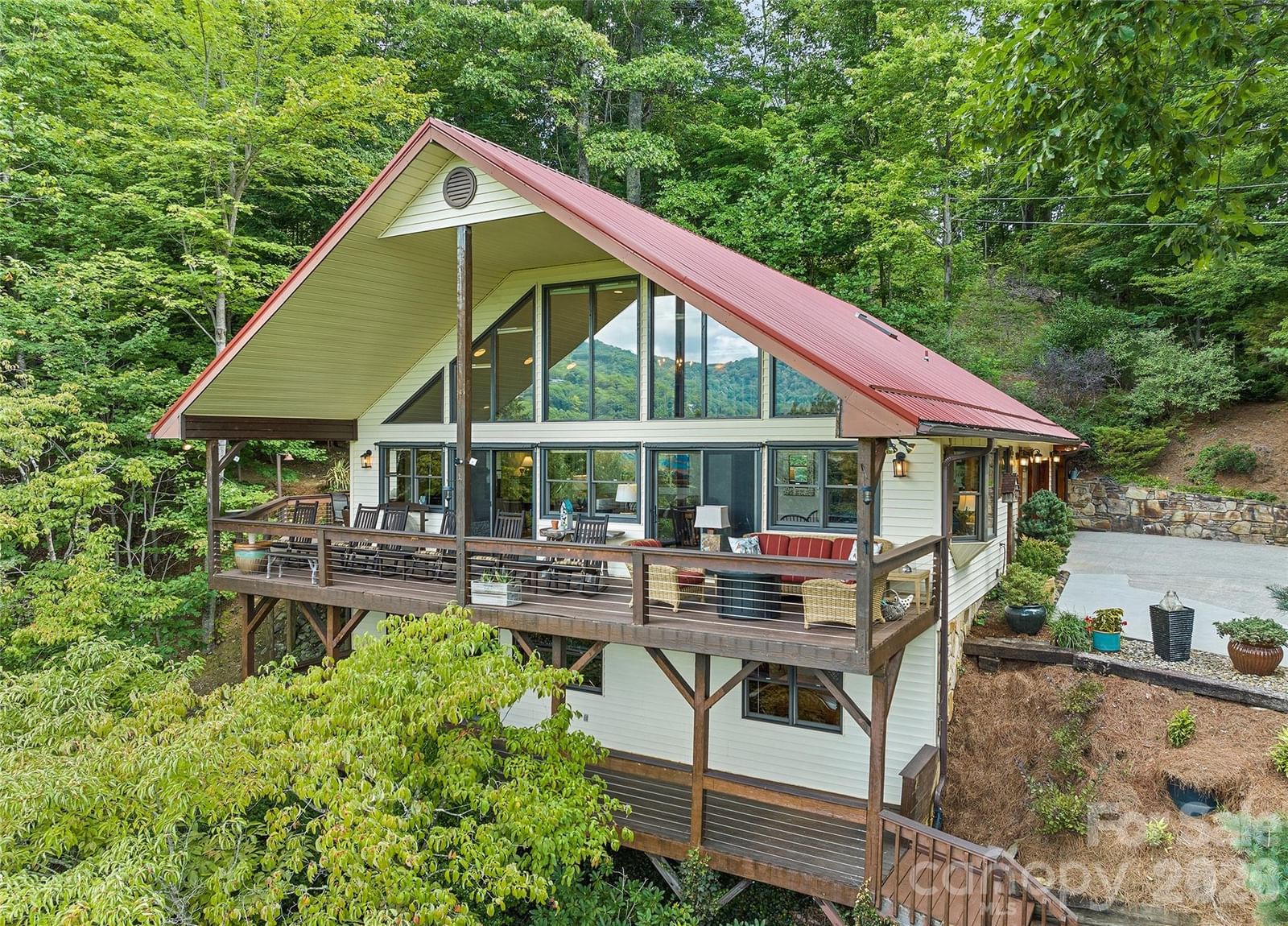 509 Deer Creek Trail, Maggie Valley, NC 28751