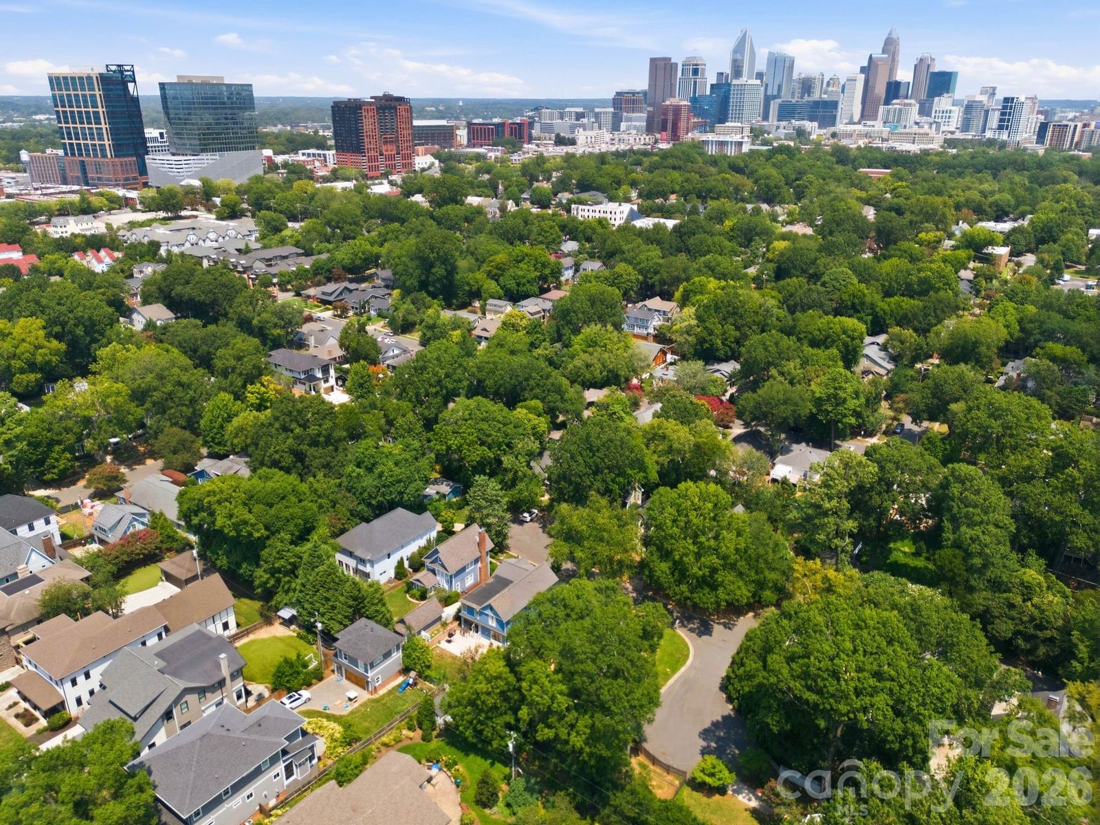 2013 Victorian Place, Charlotte, NC 28203 - Photo 2