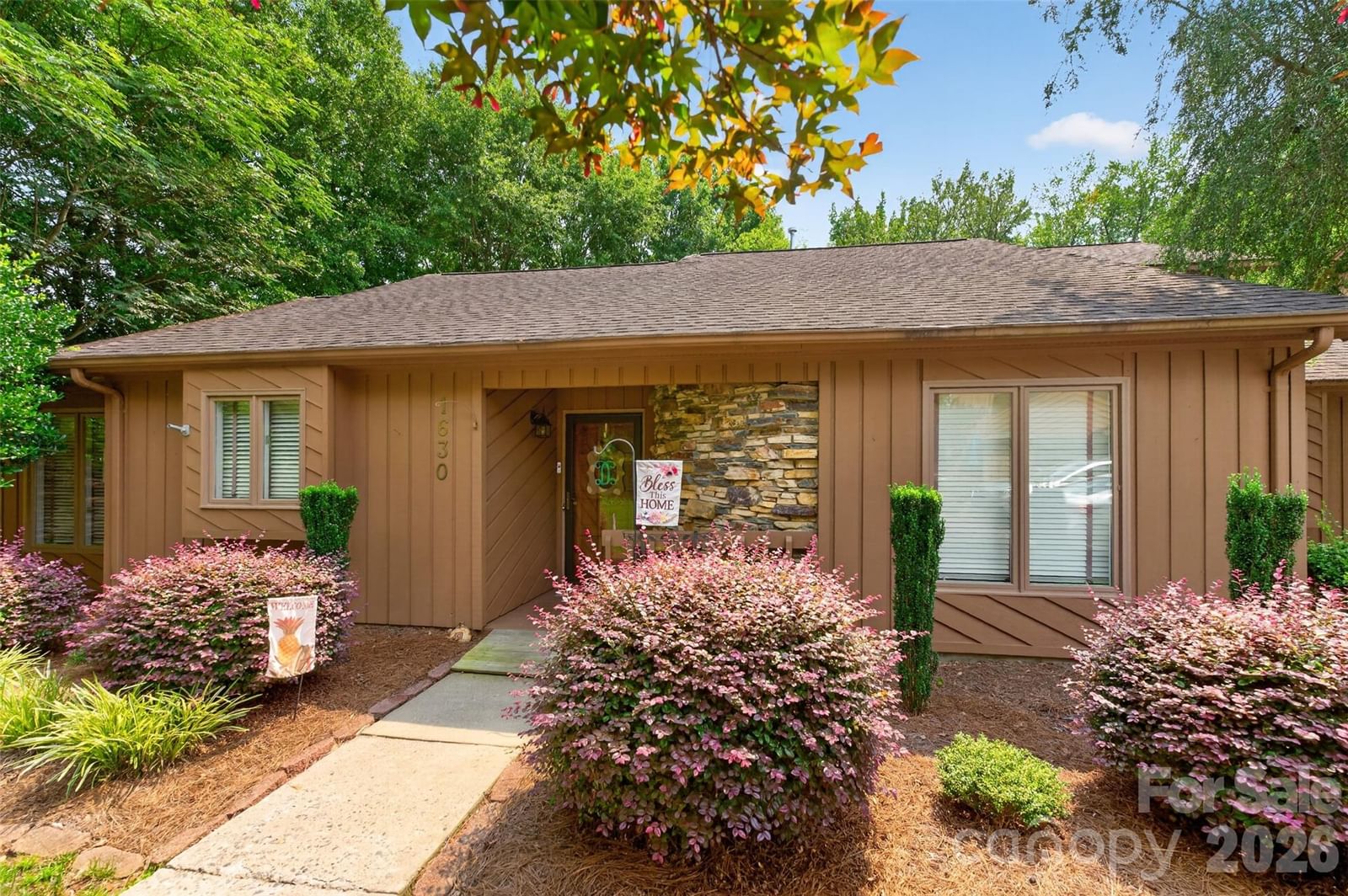1630 12th Street, Hickory, NC 28601