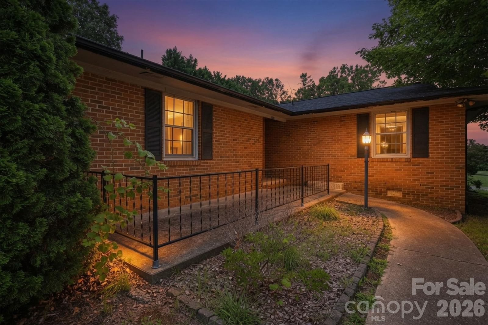 2111 24th Street, Hickory, NC 28601 - Photo 5