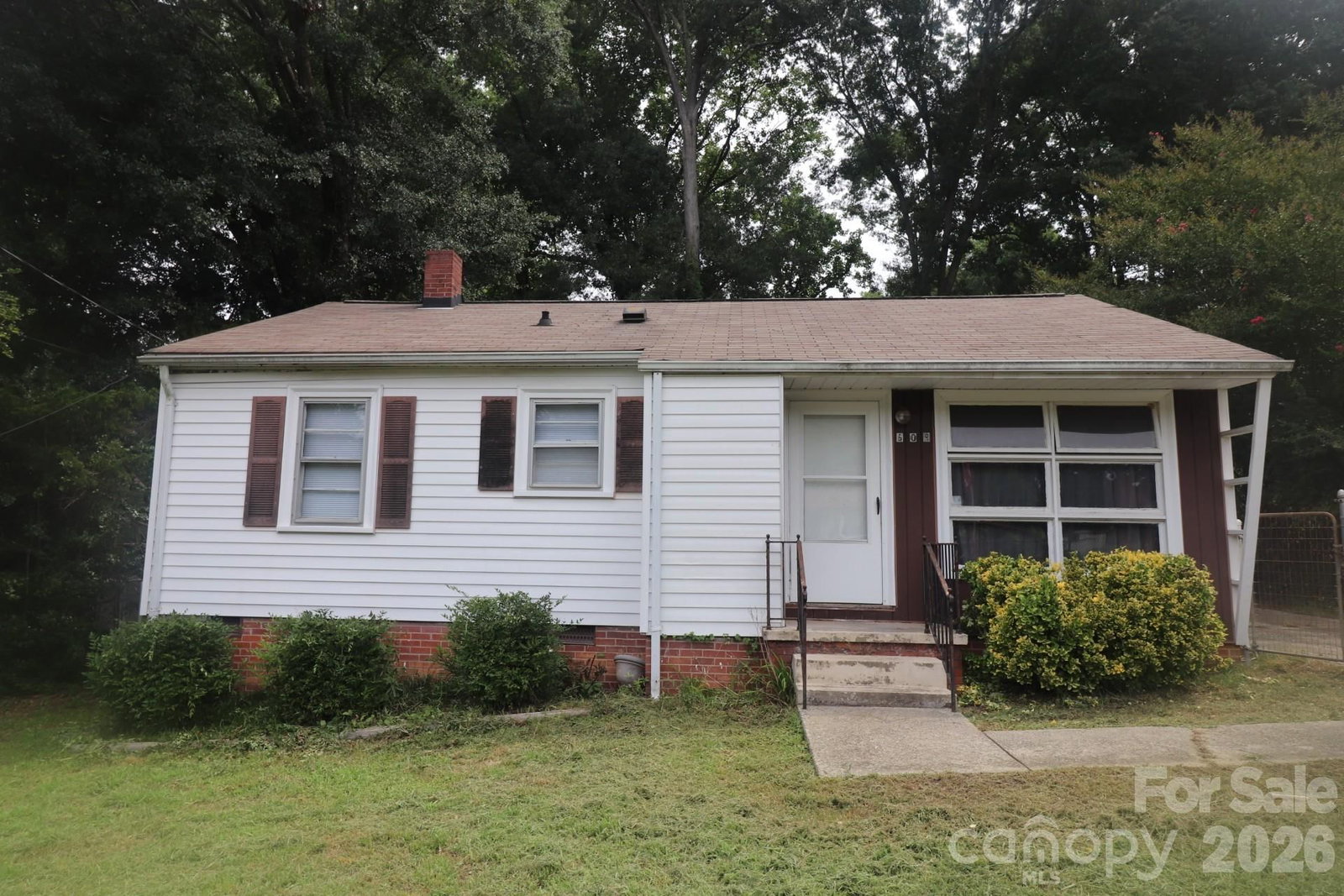 608 Westwood Circle, Gastonia, NC 28052