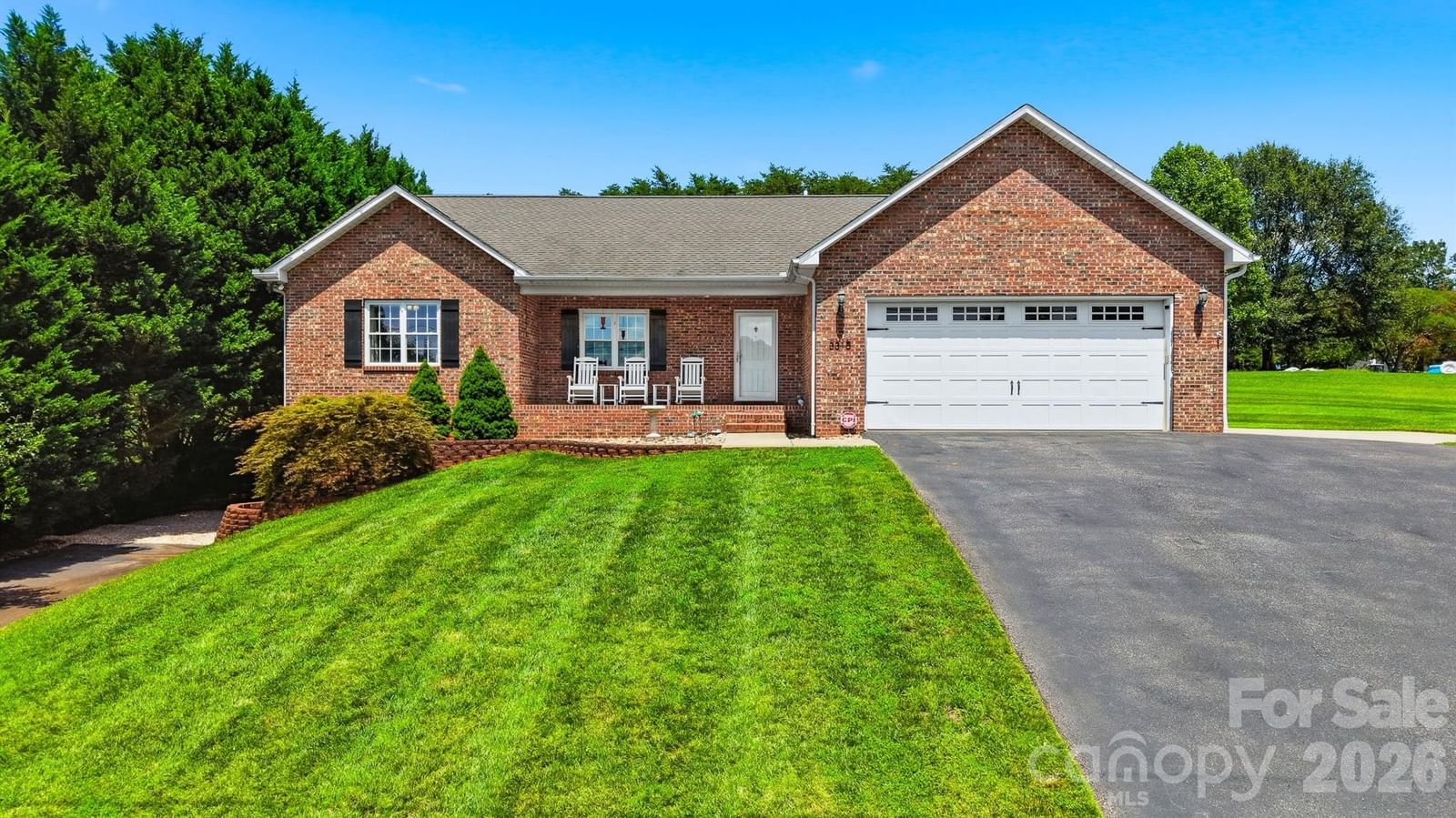 3315 47th Avenue Place, Hickory, NC 28601