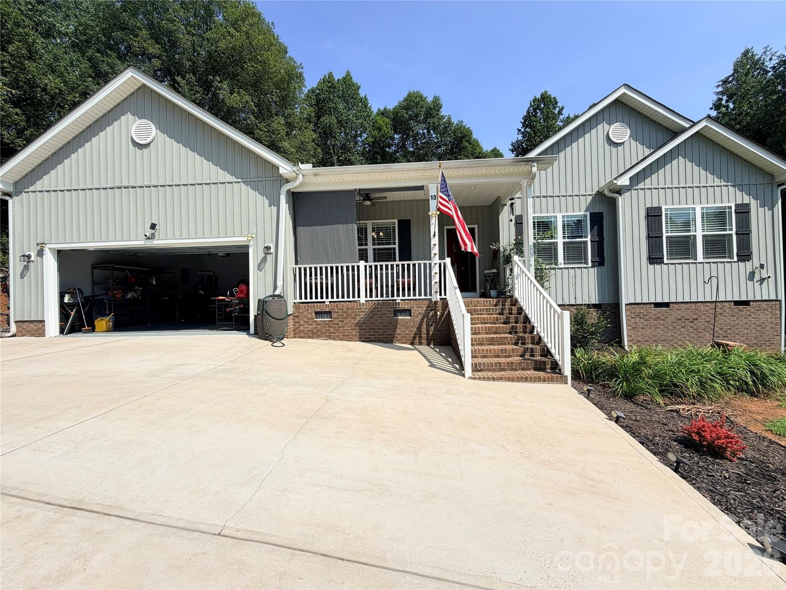 10 Mooney Drive, Taylorsville, NC 28681