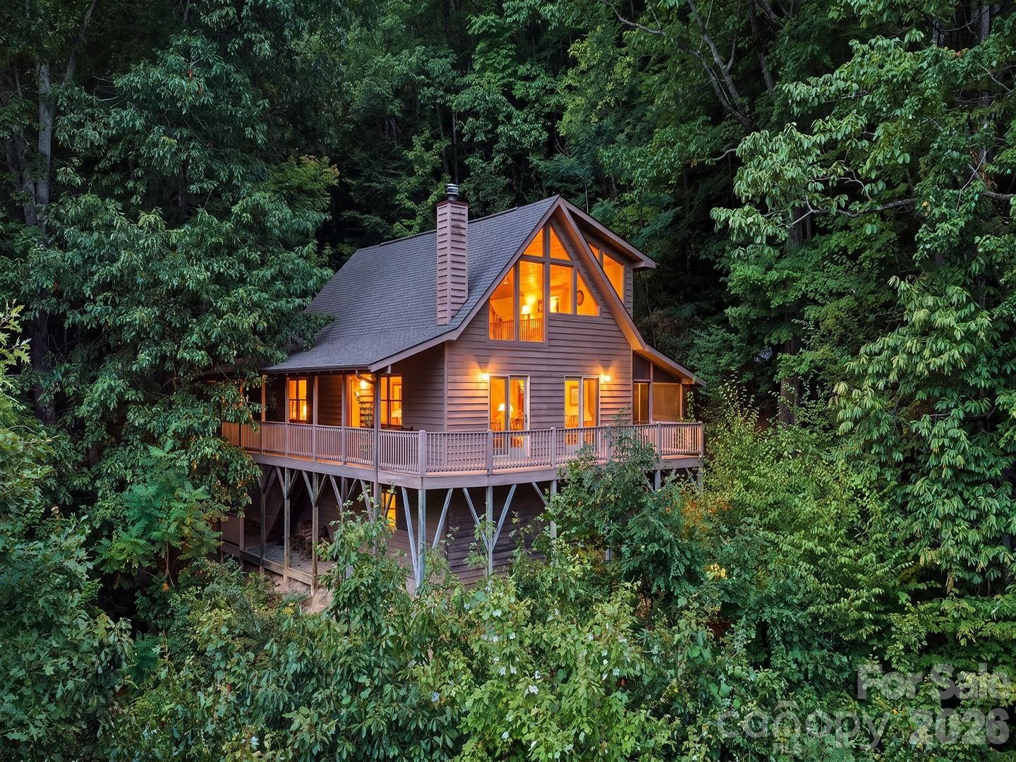 808 Nottingham Road, Maggie Valley, NC 28751