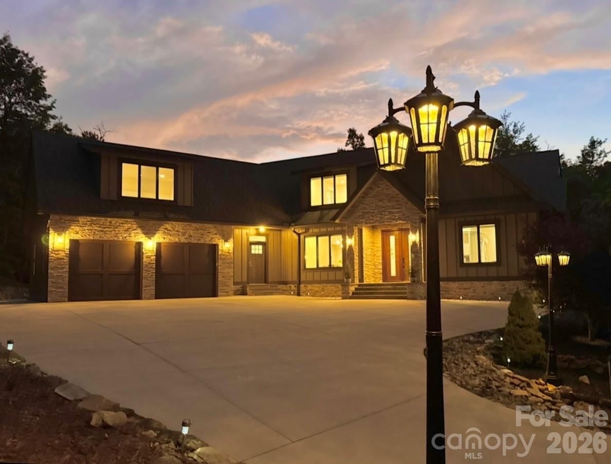8 Lakeview Drive, Fairview, NC 28730 - Photo 3