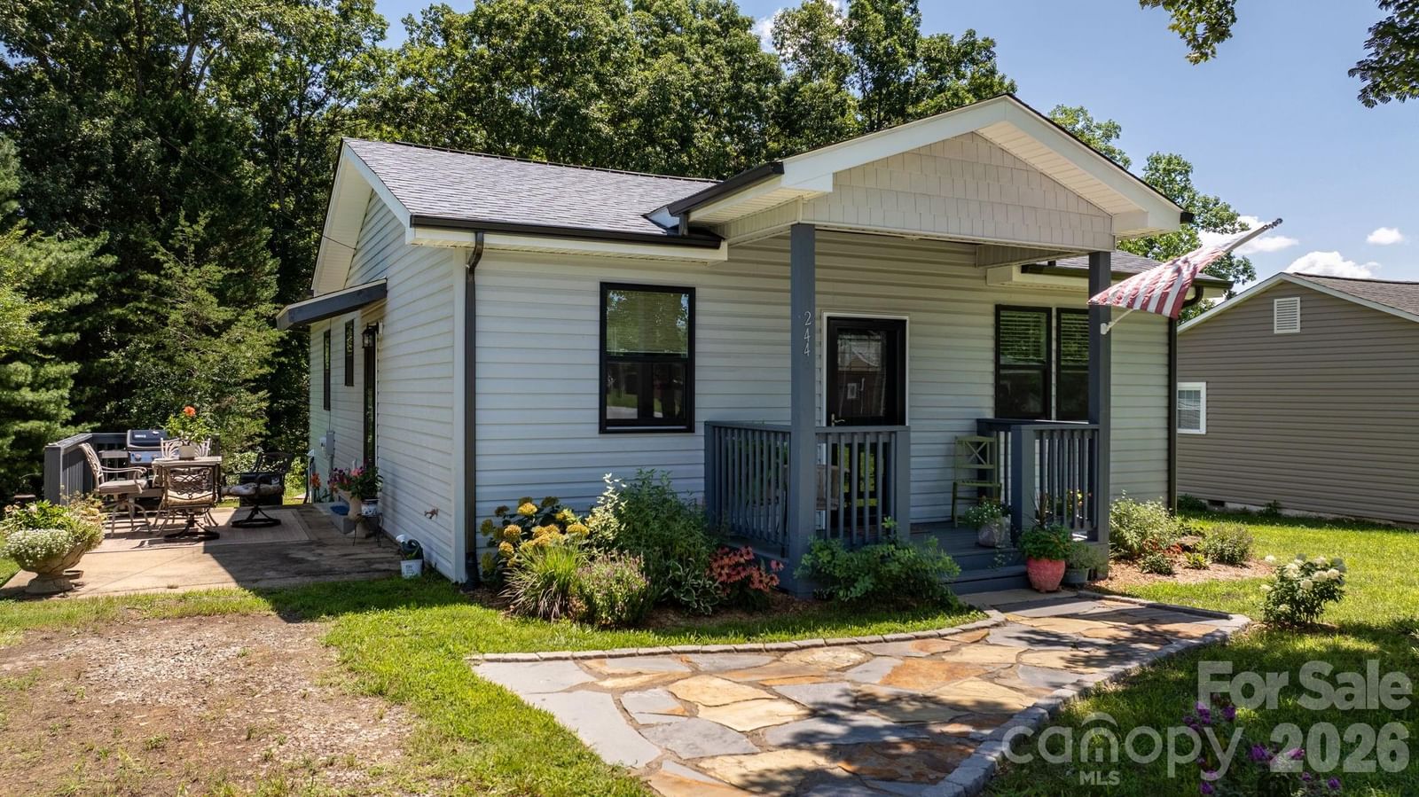 244 Holly Street, Hudson, NC 28638 - Photo 2