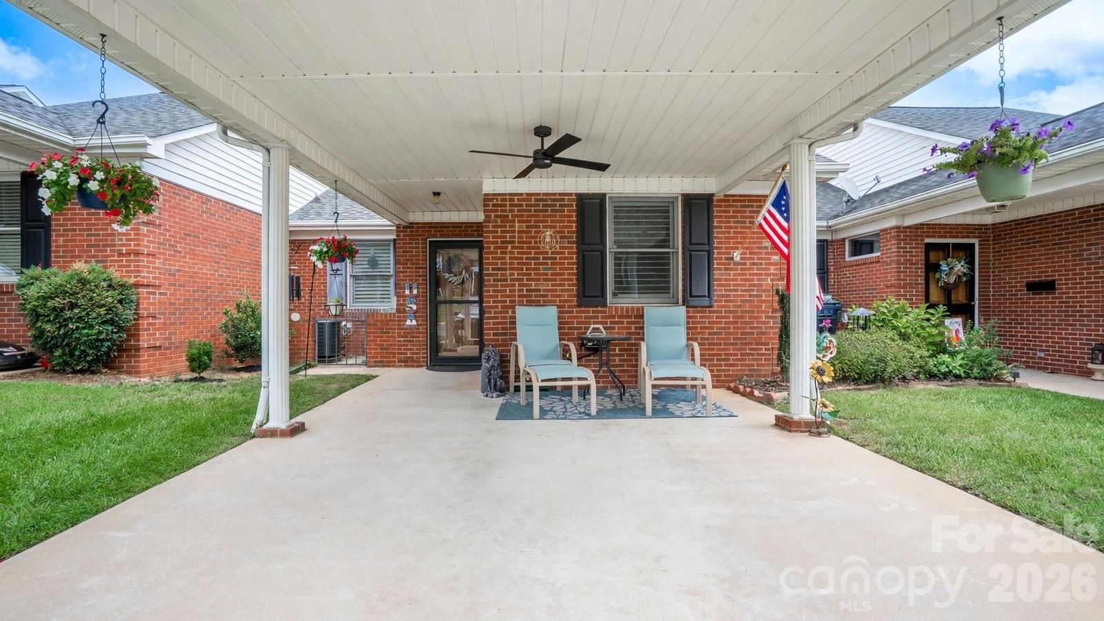 19940 Oak Leaf Circle, Cornelius, NC 28031 - Photo 2