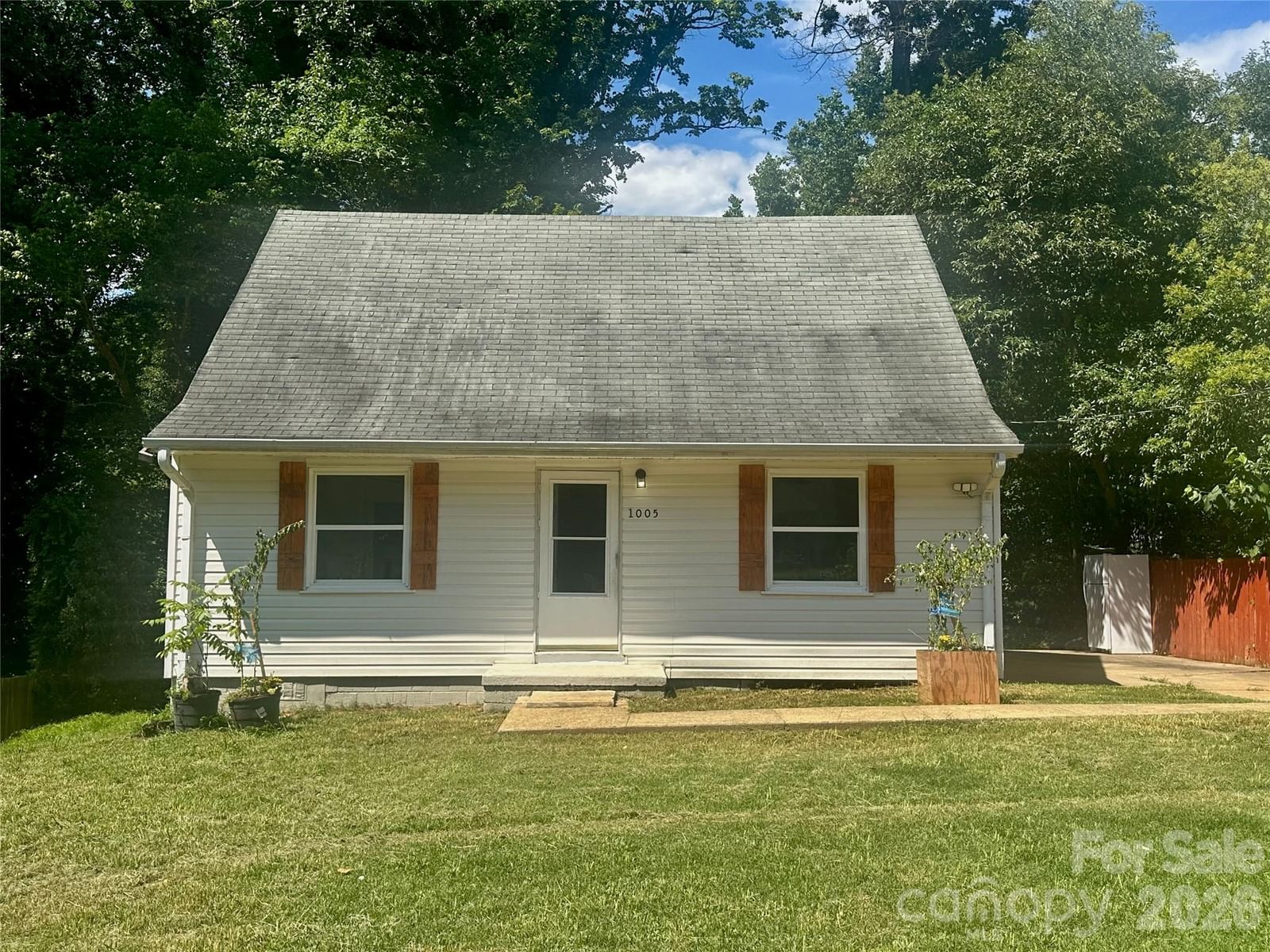 1005 William Drive, Winston Salem, NC 27127 - Photo 2