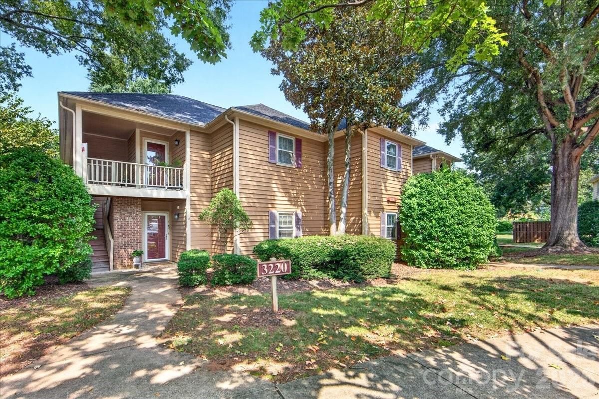 3220 Selwyn Farms Lane #5, Charlotte, NC 28209
