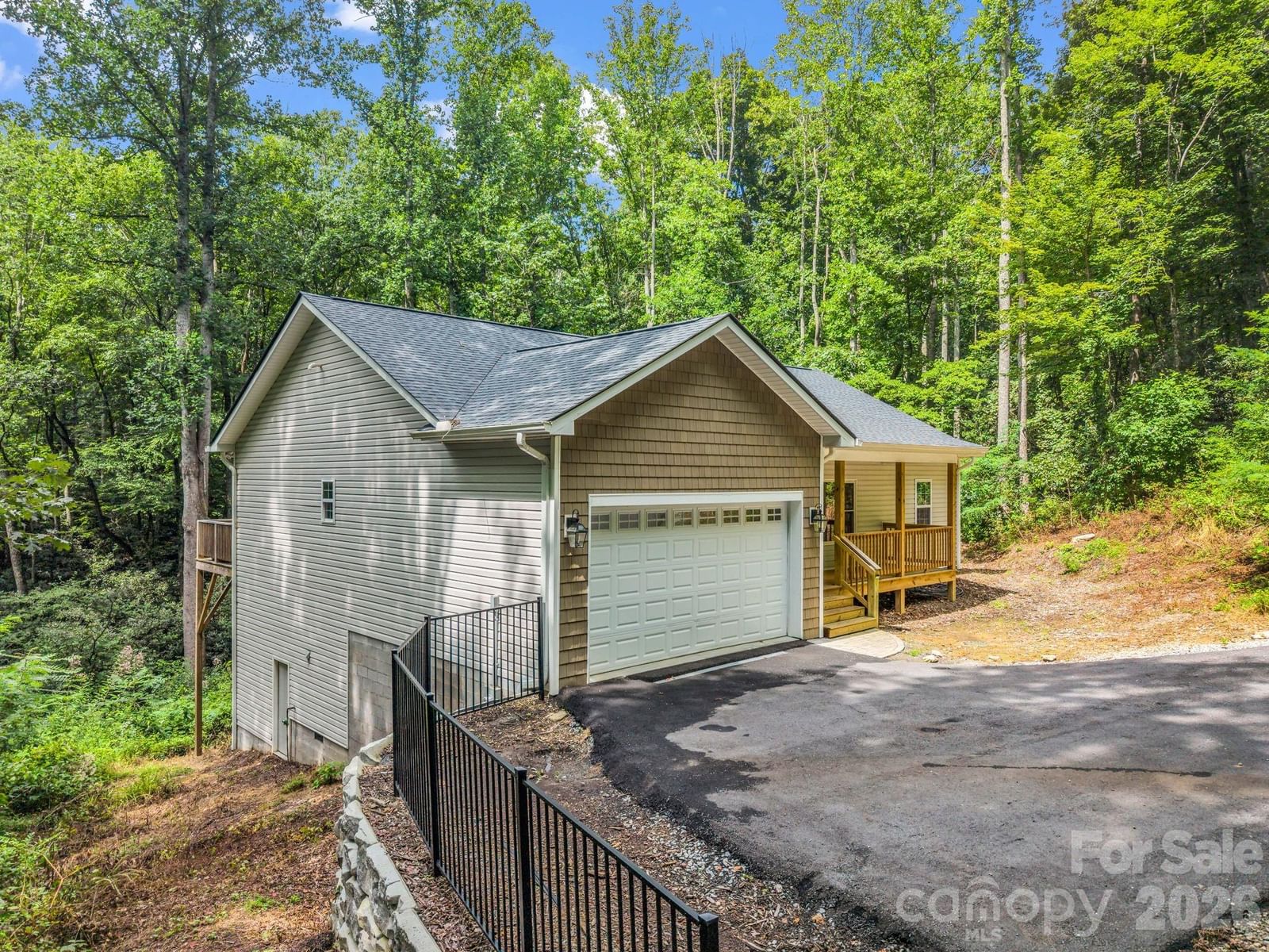 180 Ridgeview Drive, Hendersonville, NC 28792 - Photo 5