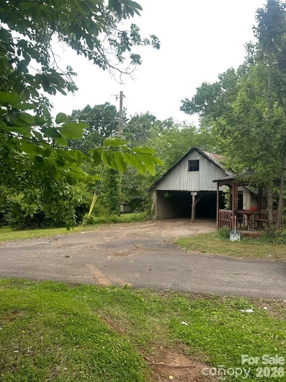 2870 Rutherford College Road, Connelly Springs, NC 28612 - Photo 5