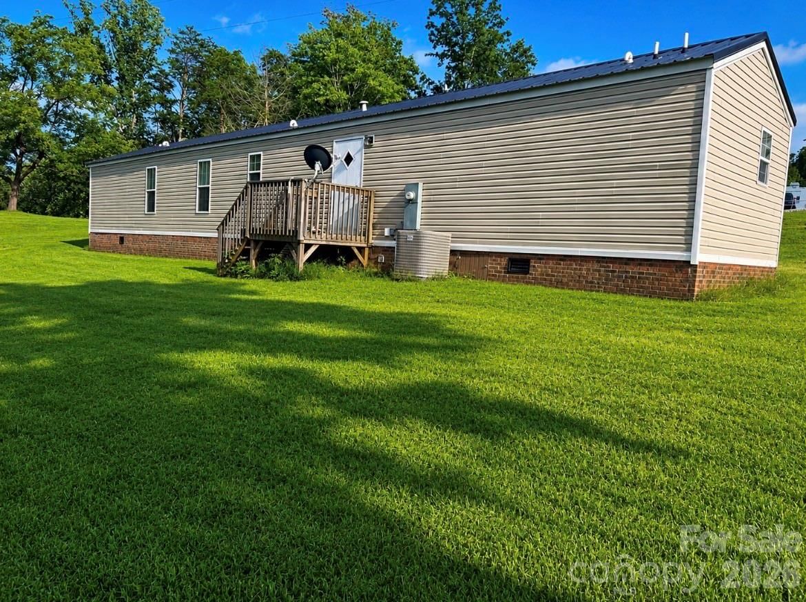 81 Frye Heights Lane, Taylorsville, NC 28681 - Photo 2