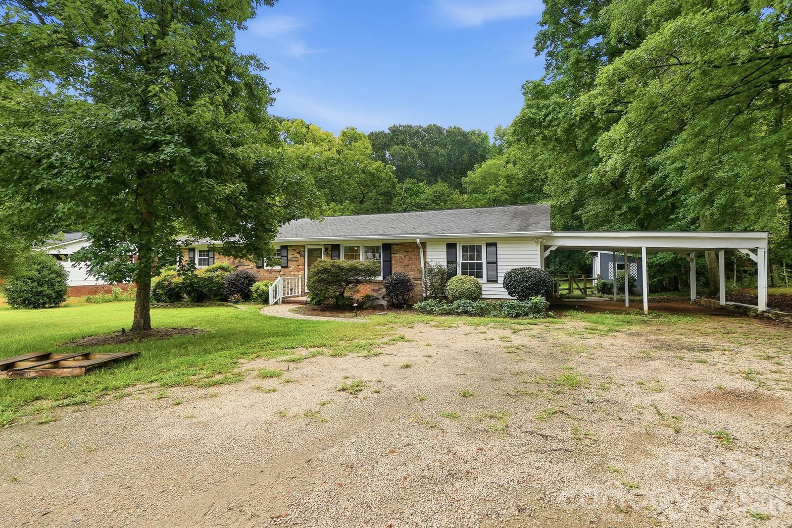 6081 Cambridge Drive, Harrisburg, NC 28075 - Photo 3