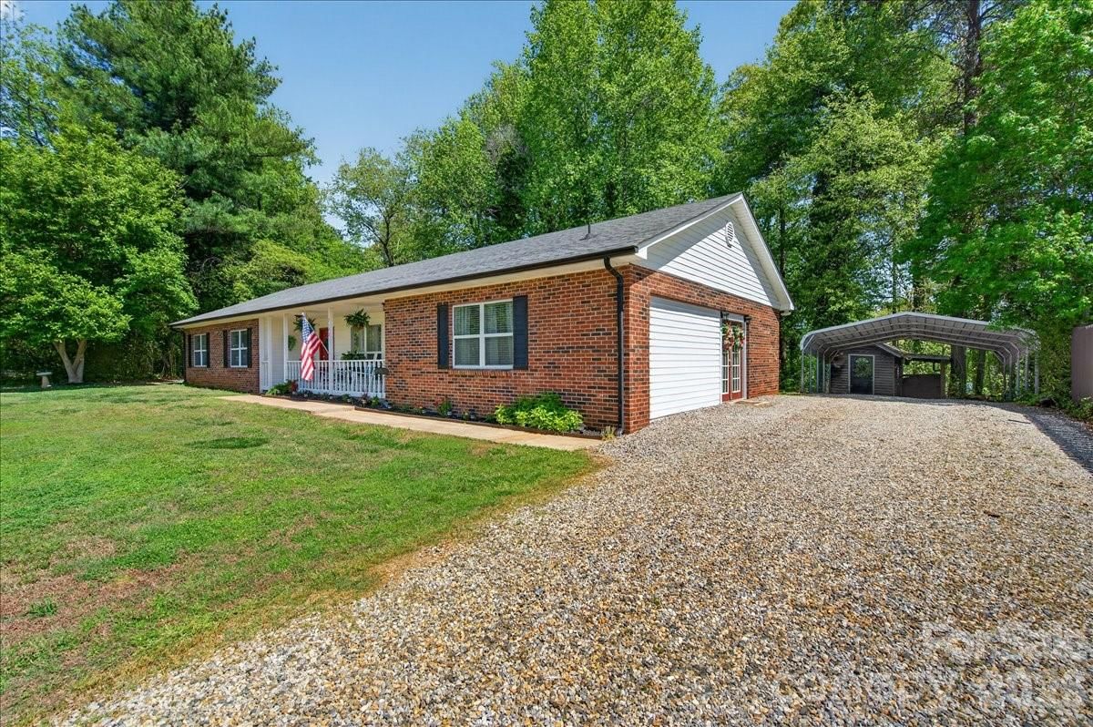 7142 Little Mountain Road, Sherrills Ford, NC 28673 - Photo 3
